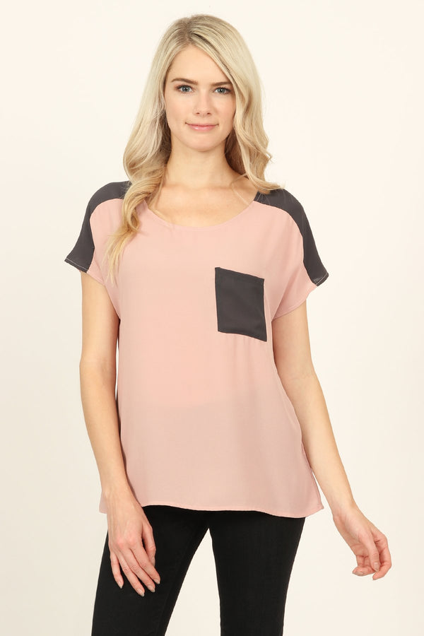 Blusa de dos tonos con bolsillos